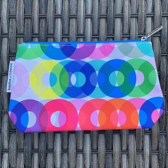 Nwot kapitza x CLINIQUE Multi Circle Print Cosmetic Bag - Picture 4 of 14